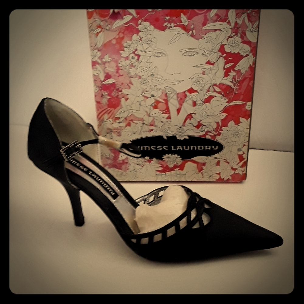Women's shoes